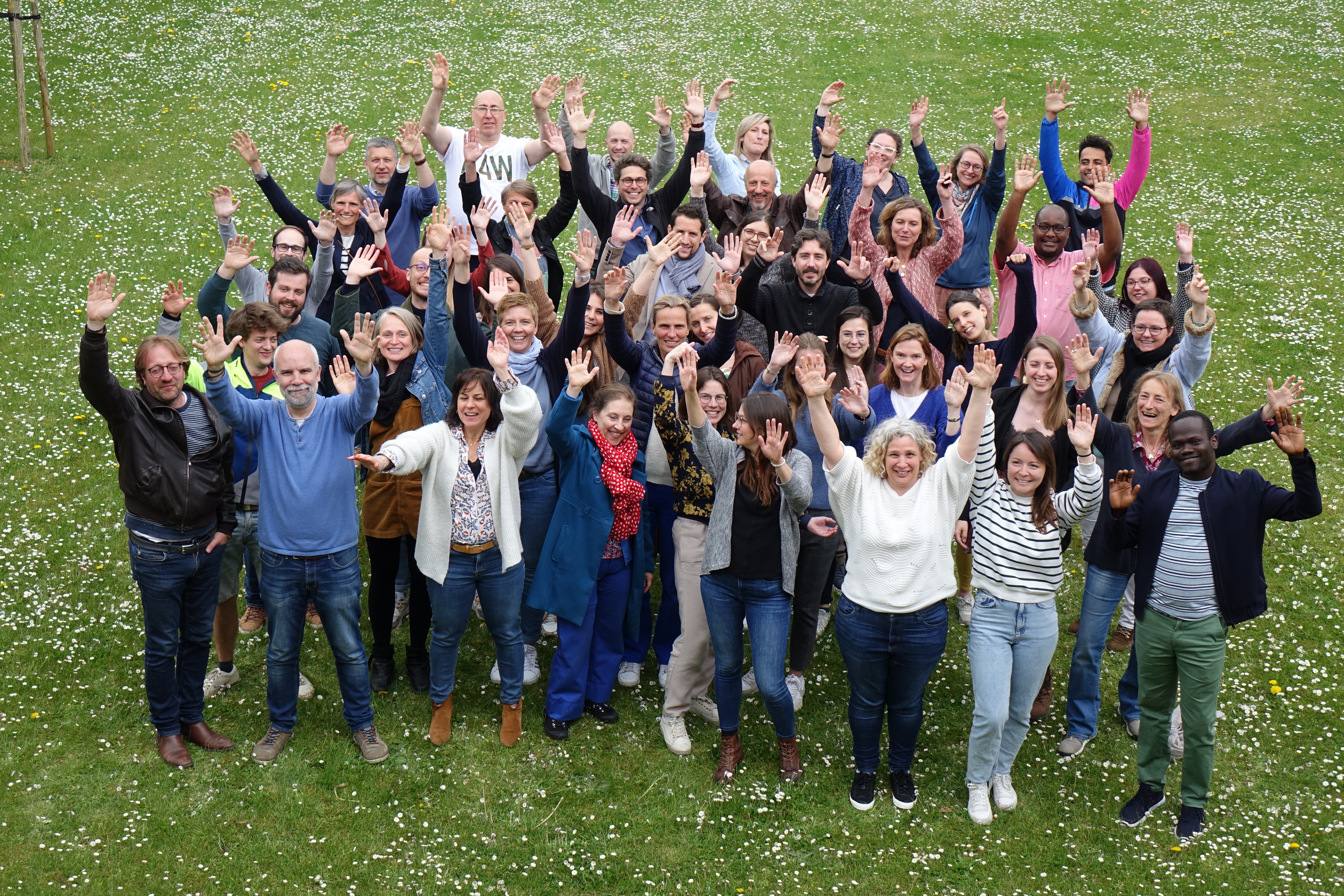 Engagement du premier employé.